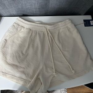 Universal thread womens terry cloth shorts, size medium, NWT